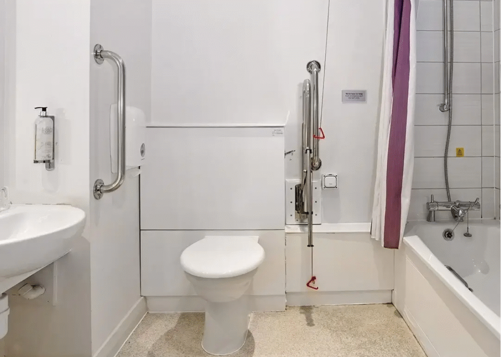Hotel Bathroom in Coventry